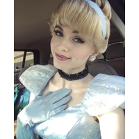 amouranth - -EfB-bHBHY-A1sbQKk4.jpg